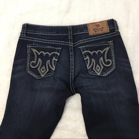 Buckle MEK Jeans - Like New! - Picture 2 of 3